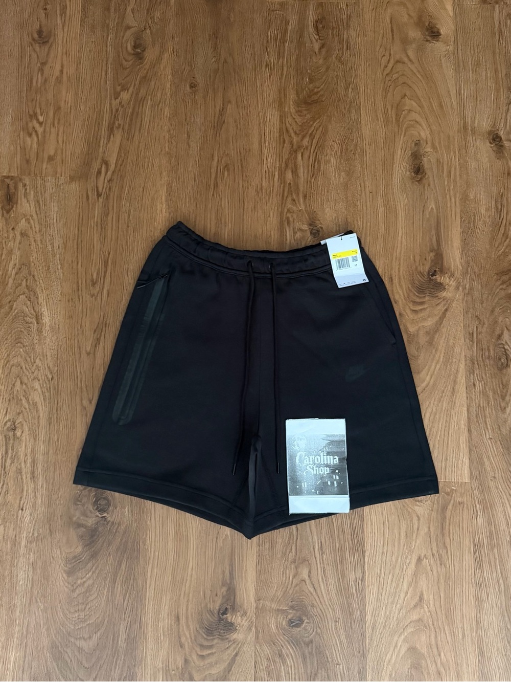 Nike Tech Fleece Shorts FB8171‑010 (Black) – BNWT